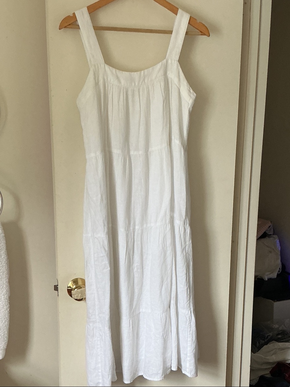 RAILS Classic White Linen Maxi Dress - Sleeveless Tiered Design